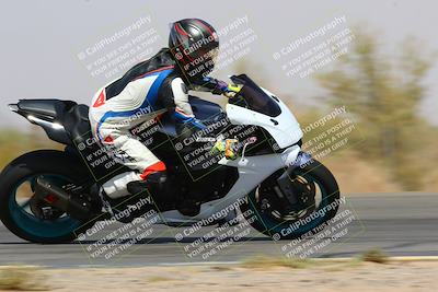 media/Mar-28-2022-Superbike Trackdays (Mon) [[b8603d0f67]]/Open Track Time/Turn 3 Inside/